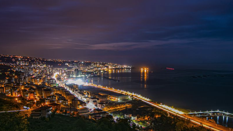Trabzon'un Yomra ilçesi ile ilgili olarak araştırmalarda bulunuluyor. Yomra'ya dair